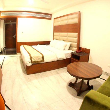 Hotel Ambica Katra Katra  Luaran gambar