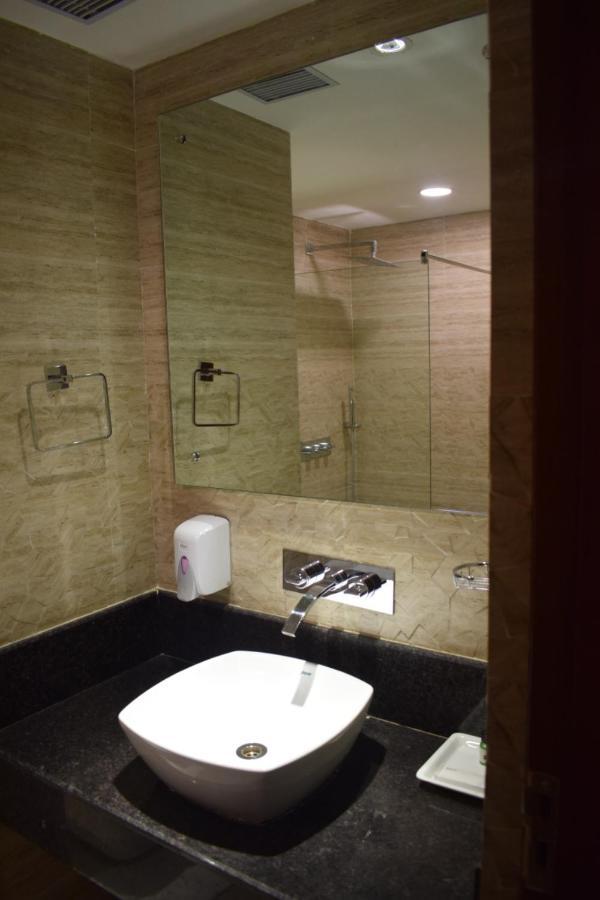 Hotel Ambica Katra Katra  Luaran gambar