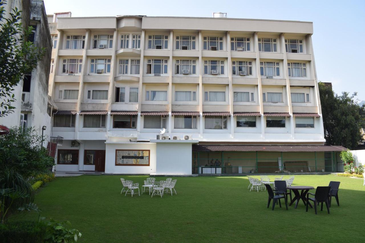 Hotel Ambica Katra Katra  Luaran gambar