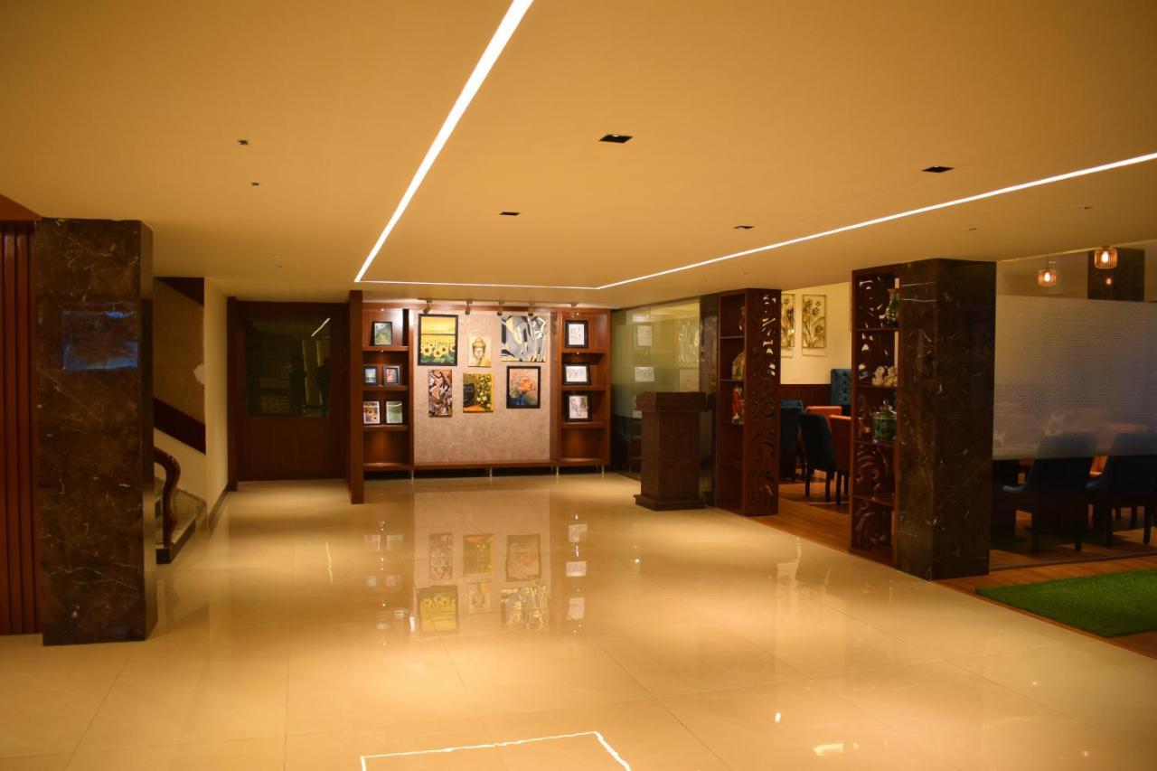 Hotel Ambica Katra Katra  Luaran gambar
