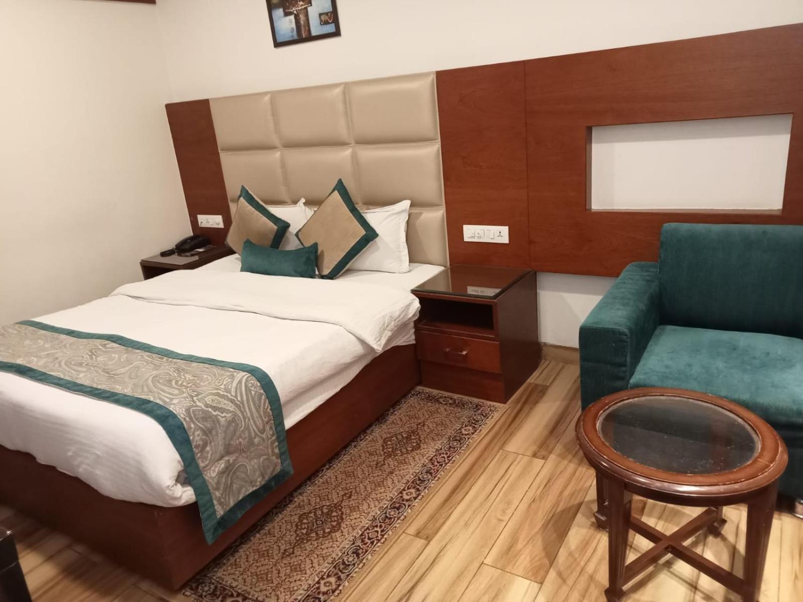Hotel Ambica Katra Katra  Luaran gambar