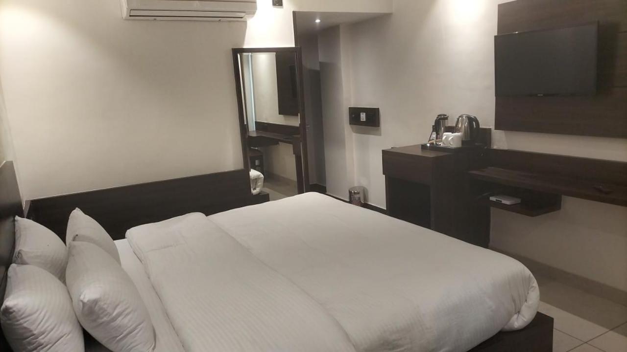 Hotel Ambica Katra Katra  Luaran gambar