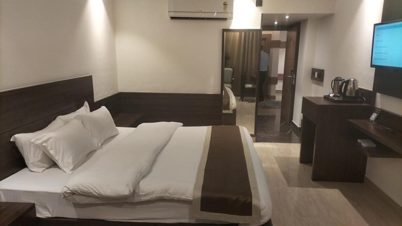 Hotel Ambica Katra Katra  Luaran gambar